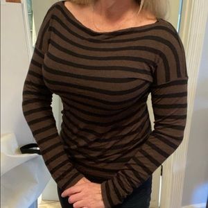 Vince cozy long sleeve boatneck top.